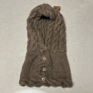 Andes Gifts fair trade taupe Alpaca hoodie with button closure . NWT